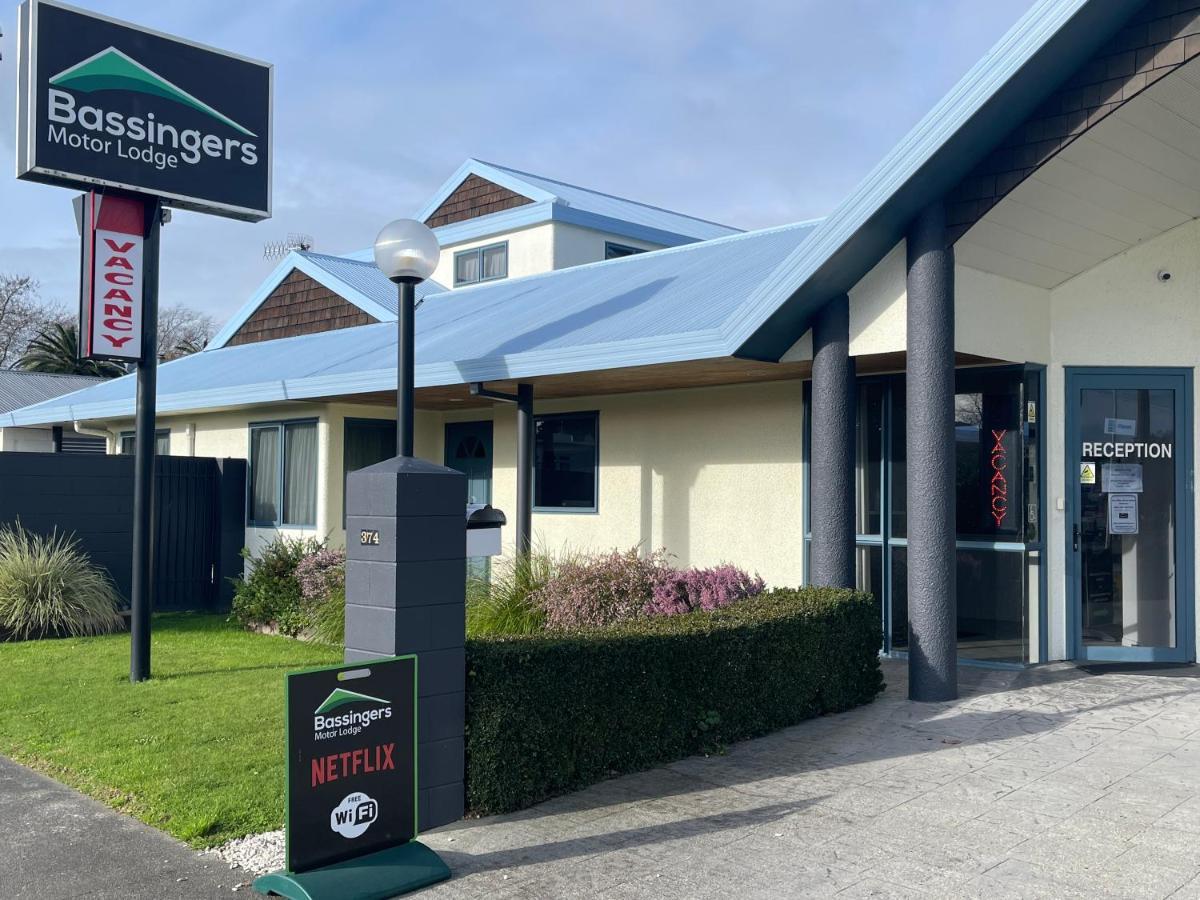 Bassingers Motor Lodge Levin Bagian luar foto